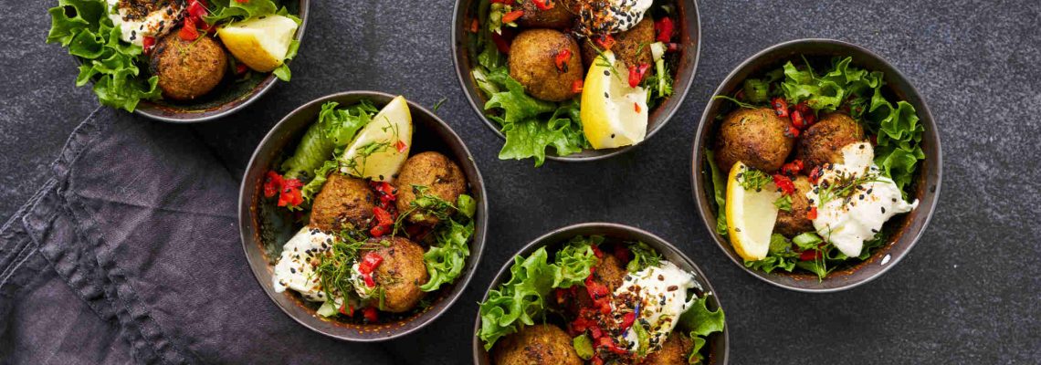Rezept DALOON Falafel Sweet Potato mit Paprika-Salat