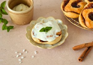 MYCONFINO Zimtschnecken mit Frischkäse-Frosting